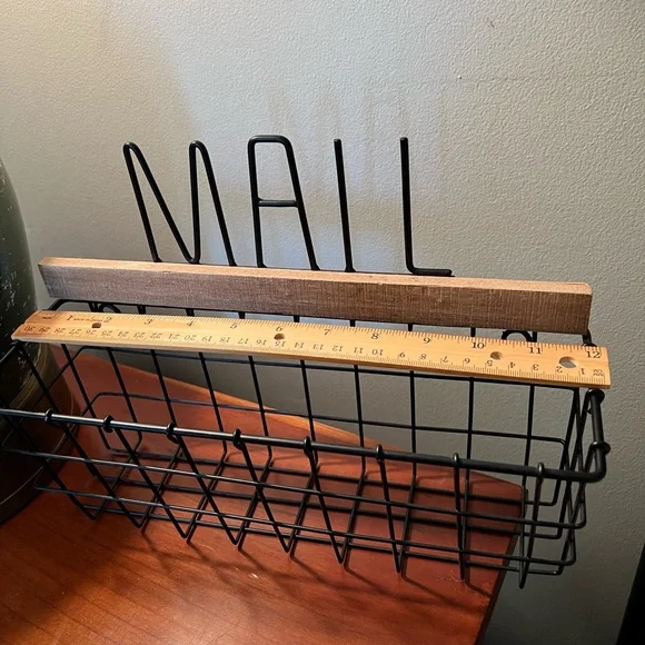 ⭐️Host Pick⭐️ Rae Dunn wall mounted wired MAIL holder NWOT - Picture 7 of 7
